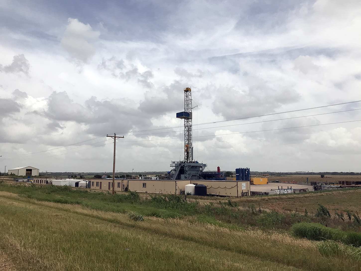 Drilling rig on a cloudy day