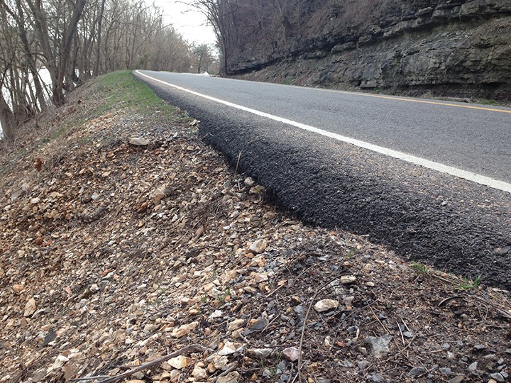 Illinois River embankment - road and shoulder.